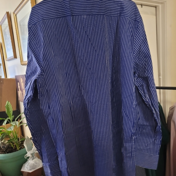Man's  Shirt - Picture 6 of 8